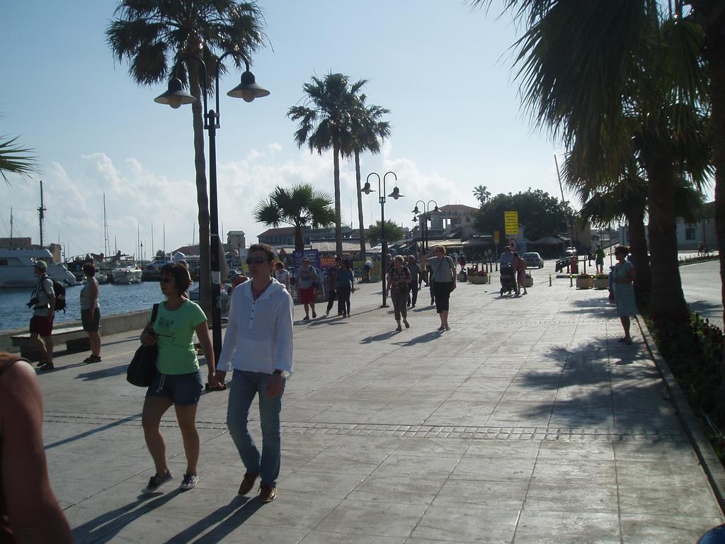 Hesperides Gardens Villa Paphos Exterior foto