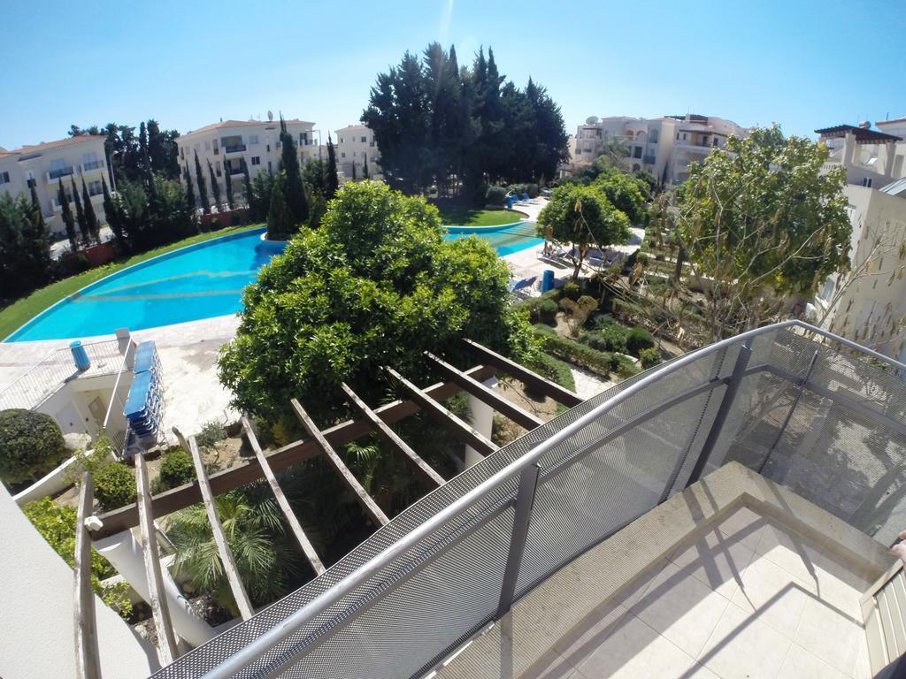 Hesperides Gardens Villa Paphos Exterior foto