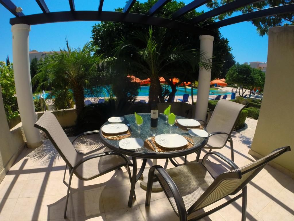 Hesperides Gardens Villa Paphos Exterior foto