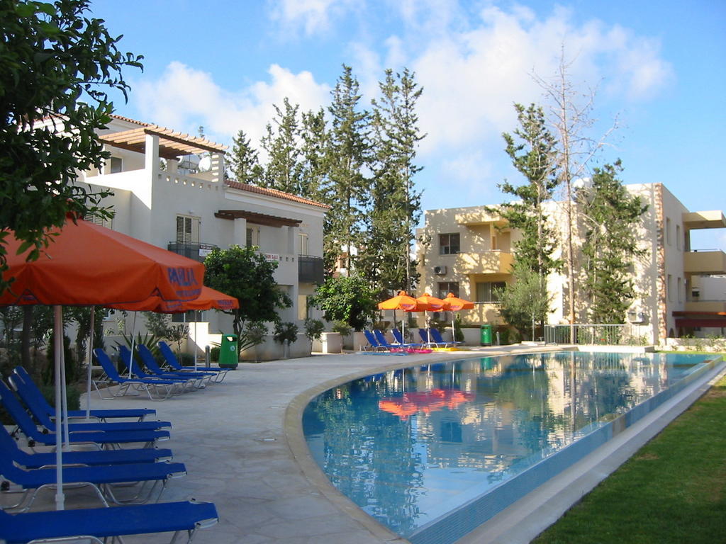 Hesperides Gardens Villa Paphos Exterior foto