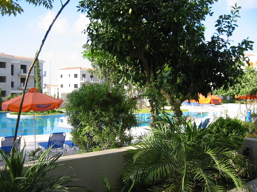 Hesperides Gardens Villa Paphos Exterior foto